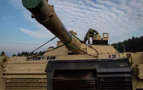 ������ ��� ������� ������� ������ ������ Abrams � ����� Hellfire